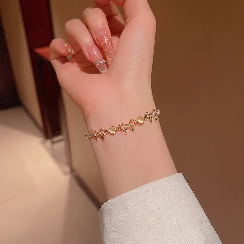 5Pcs Set Gold/Silver Color Fashion Charm Bracelet Women Retro Glossy Geometric Metal Twist Chain Bangles Bracelet Set Jewelry