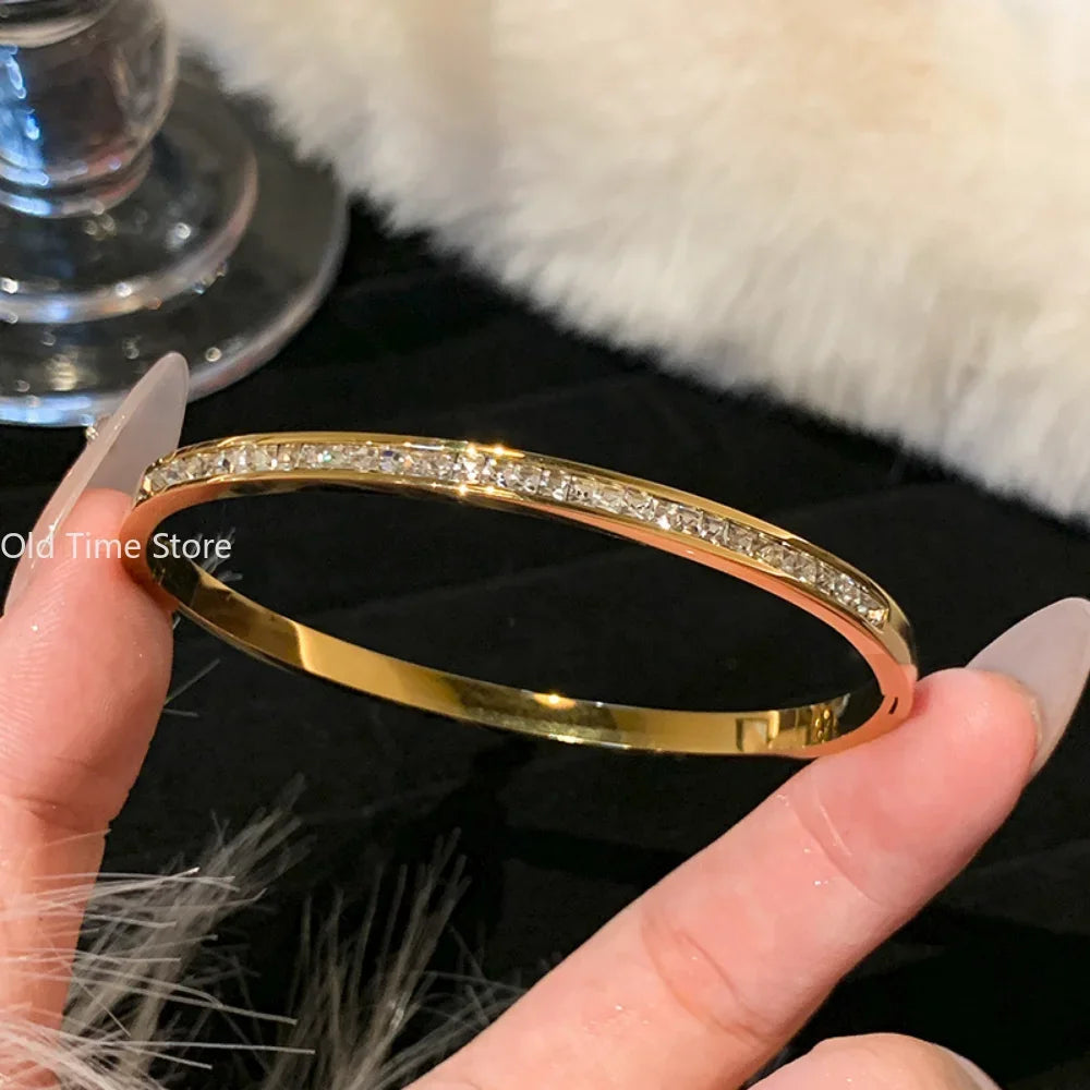 Luxury Design Gold Color Waterproof Stainless Steel Luxury Brand Bangles for Women